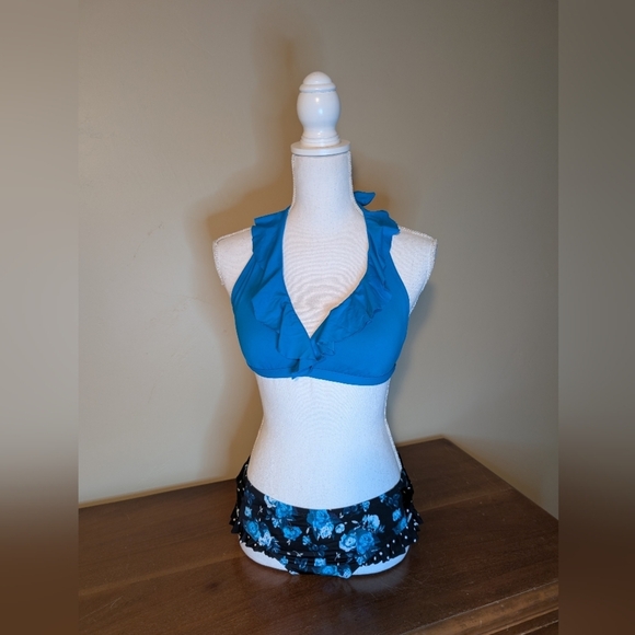 Chaps Blue Ruffle Halter Bikini Top & Bottom SZ 6 - Picture 2 of 16